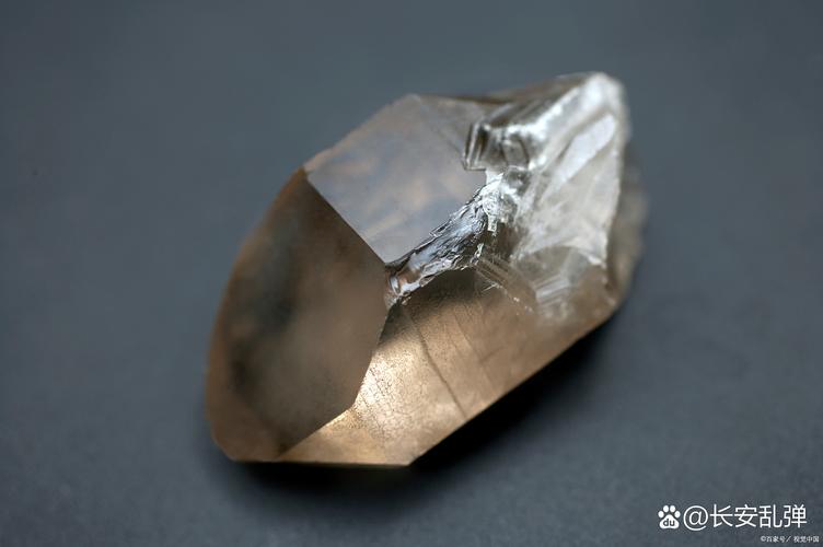 核意面 宇宙中最坚硬物质的科学揭秘